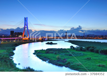 亞洲,中華台北,台灣,新北市,新北大橋,晨曦,黃昏,天,雲彩,水,公園,橋 37084352