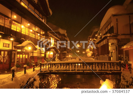 Ginzan溫泉在冬天 Ginzan溫泉在冬天 37084537