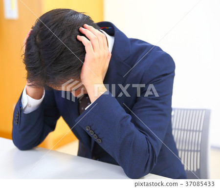 沮喪的商人 沮喪的商人 37085433