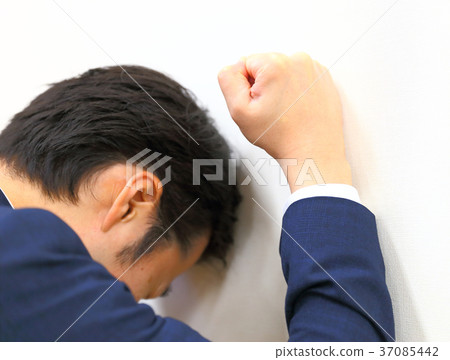 沮喪的商人 沮喪的商人 37085442