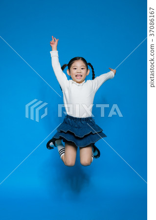可愛的女孩 37086167