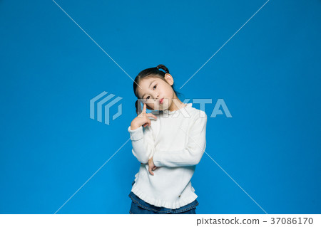 Lovely girl Lovely girl 37086170