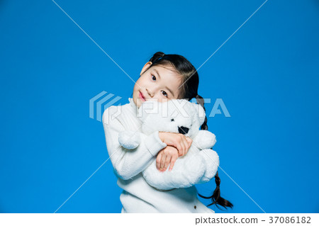 Lovely girl Lovely girl 37086182