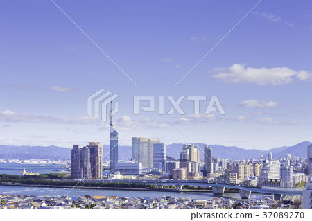 Beautiful streets of Fukuoka Beautiful streets of Fukuoka 37089270