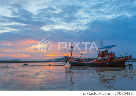 scenery sunshine in front fishing boats scenery sunshine in front fishing boats 37090426