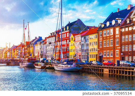 圖庫照片: nyhavn, copenhagen, denmark