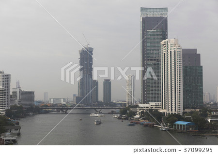 昭披耶河看法在曼谷 昭披耶河看法在曼谷 37099295