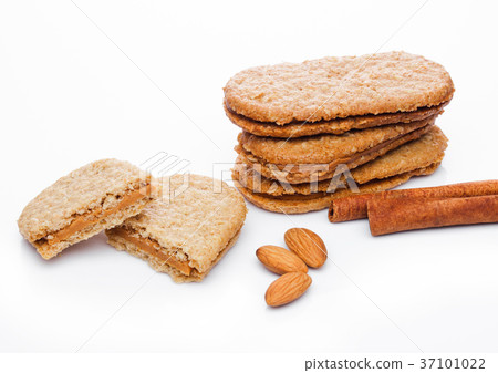 Healthy bio breakfast grain biscuits with almonds Healthy bio breakfast grain biscuits with almonds 37101022