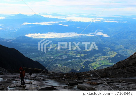 View from Mount Kinabalu (Malaysia / Kinabalu) 37108442