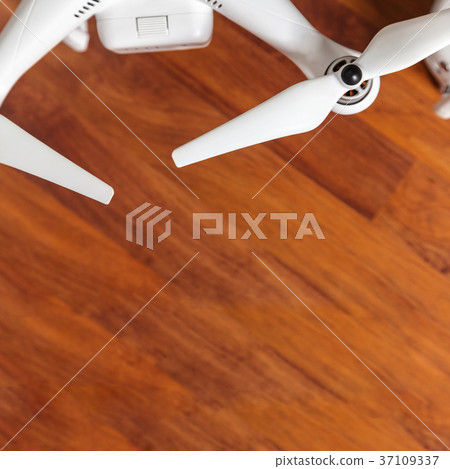 White Drone 37109337