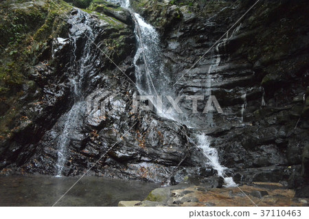 Flying waterfall Flying waterfall 37110463