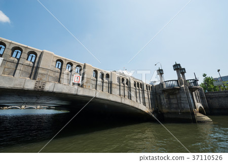 大江大橋 37110526