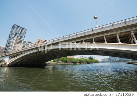 Tenjin Bridge 37110529