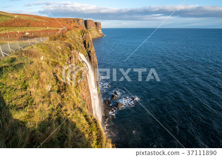 Kilt Rock and Mealt Fall, Scottish Highlands 37111890