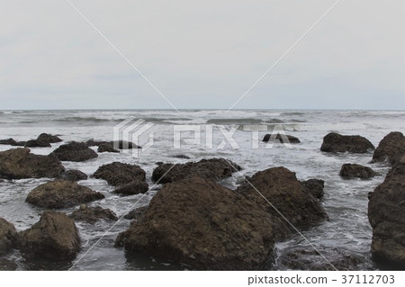 sea of japan, bad weather, stormy weather 37112703