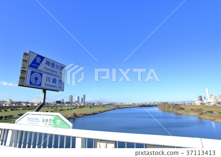 Tama River Tama seen from Ohashi Bridge Tama River Tama seen from Ohashi Bridge 37113413
