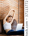 Working woman 37113772
