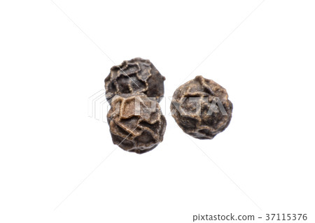 Black peppercorn against isolated on a white 37115376