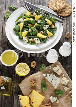 fresh salad of spinach, pineapple, gorgonzola fresh salad of spinach, pineapple, gorgonzola 37117648