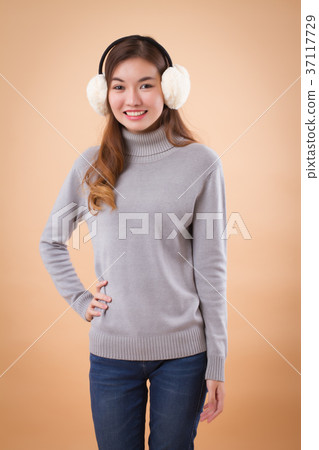 portrait of asian woman, fall winter style 37117729