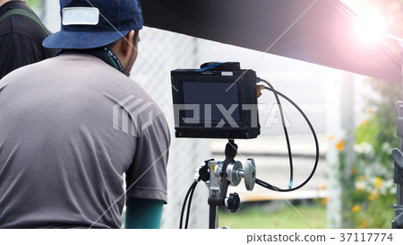Behind the scenes of outdoor video production 37117774
