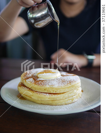Stack of butter pancakes 37119661