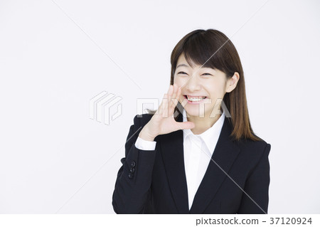 Young business woman 37120924