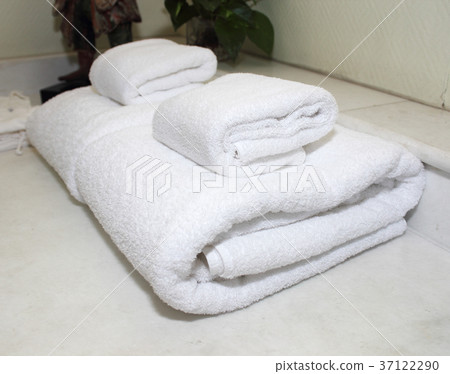 Stacked white spa towels 37122290