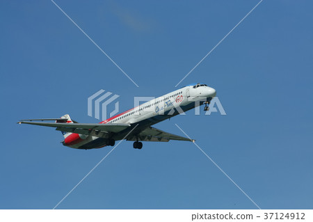 HS-OMC MD-82 of One two go airline 37124912