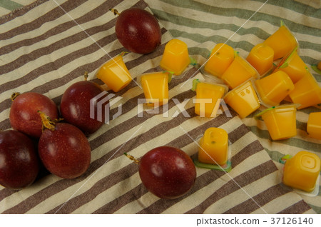 百香果果凍 37126140