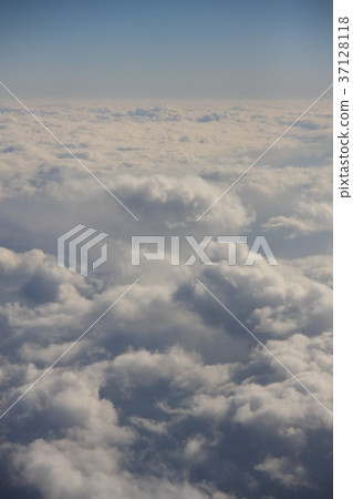 Growing clouds Growing clouds 37128118