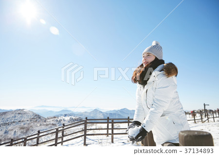 Woman, winter, snow, Mt. Woman, winter, snow, Mt. 37134893