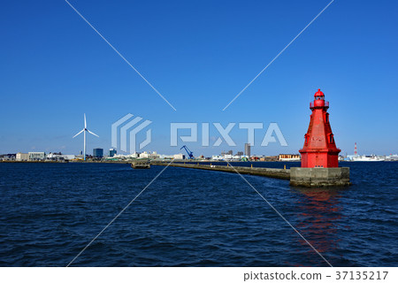 Yokohama Minatomirai in the New Year 37135217