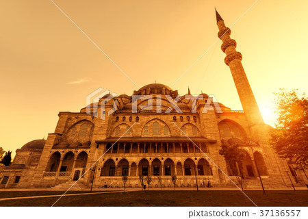 The Suleymaniye Mosque at sunset in Istanbul 37136557