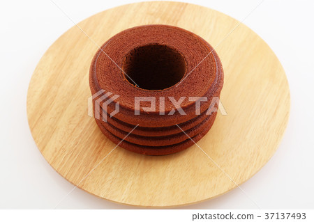 chocolate roll cake 37137493