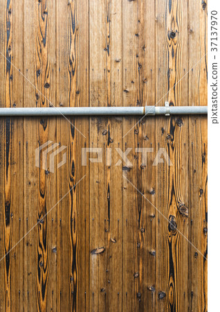 Plate wall and gas pipe 37137970