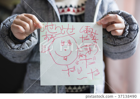 孩子們有自己的作品 孩子們有自己的作品 37138490