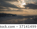 Shiretoko peninsula drifting ice and sunset view of Utoro Port 37141499