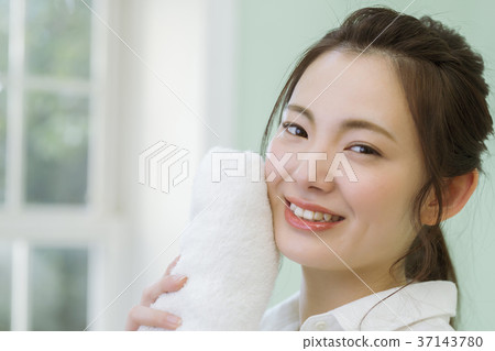 Beauty Image_ Towel Beauty Image_ Towel 37143780