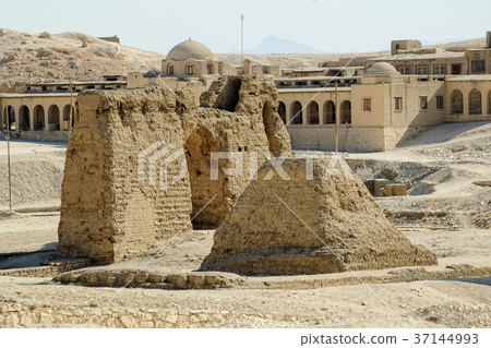 Hatshepsut Temple ruins. Luxor. Egypt 37144993