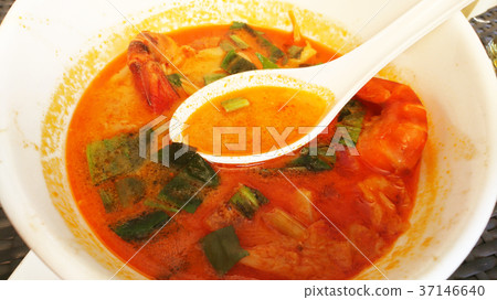 Spicy Thai Tom Yum Soup 37146640