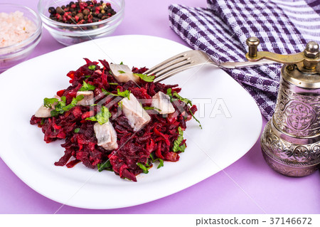 Beet Salad with Salted Herring Beet Salad with Salted Herring 37146672