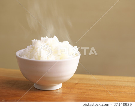 Freshly cooked rice 37148929