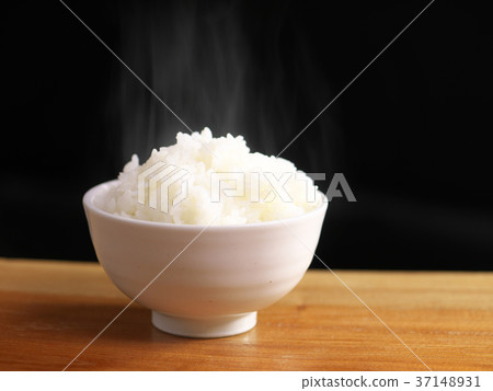 Freshly cooked rice 37148931
