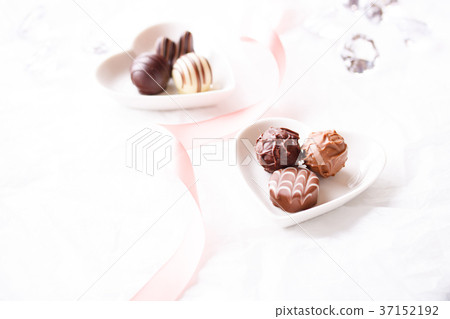 Valentine's Chocolate 37152192