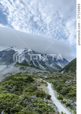 在庫克山國家公園的妓女谷卡車 在庫克山國家公園的妓女谷卡車 37154869