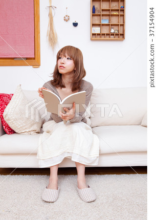 Female Lifestyle Female Lifestyle 37154904