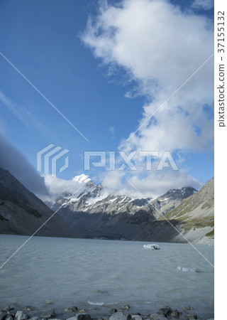 胡克湖和胡克冰川在庫克山國家公園 37155132