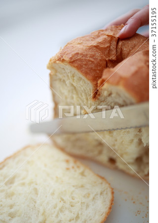 Home bakery (bread handmade handmade flour kitchen kitchen housewife person cooking cooking) Home bakery (bread handmade handmade flour kitchen kitchen housewife person cooking cooking) 37155195