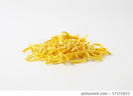 Dried Egg Noodles Dried Egg Noodles 37155652
